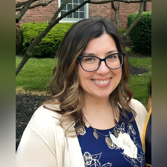 Meet your Posher, Jessie - Picture 1 of 2